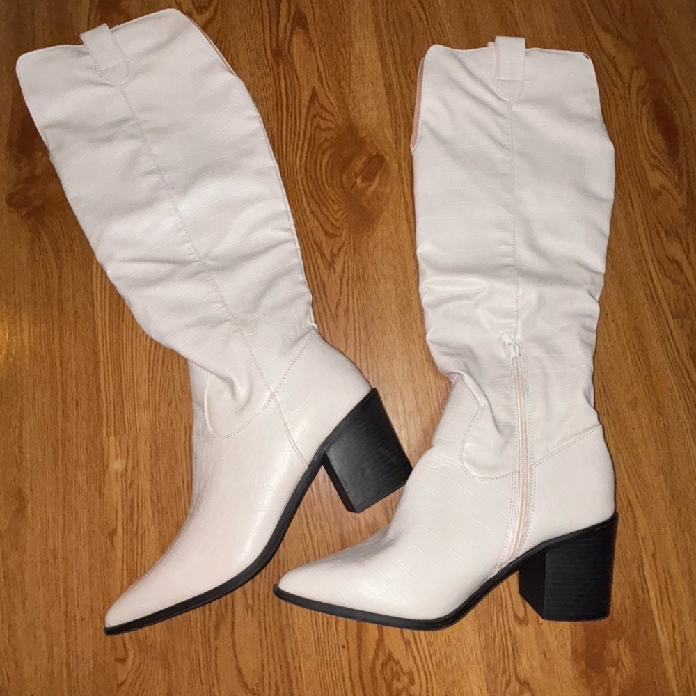 NWOT Elegant White Knee-High Boots